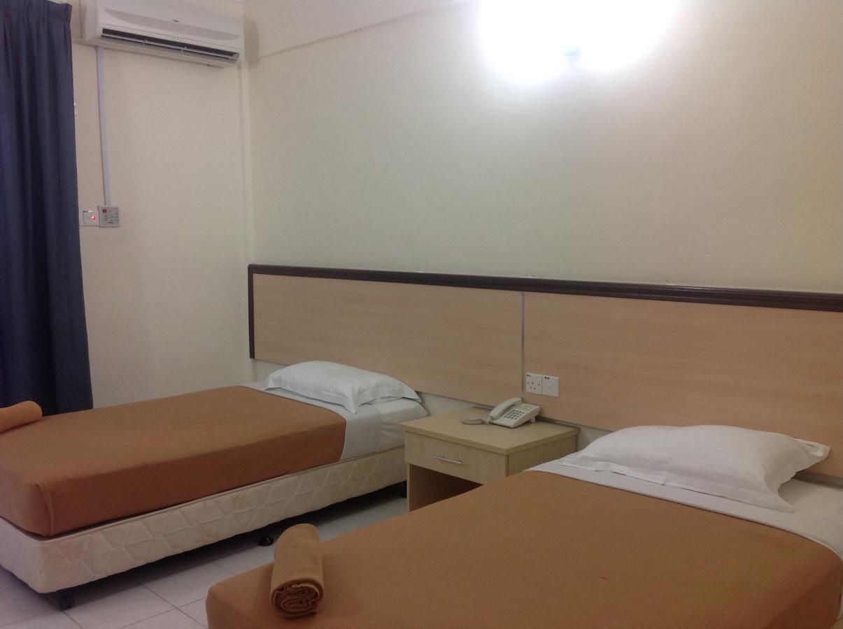 קמפונג קואלה בסוט Tanjung Demong Beach Resort מראה חיצוני תמונה