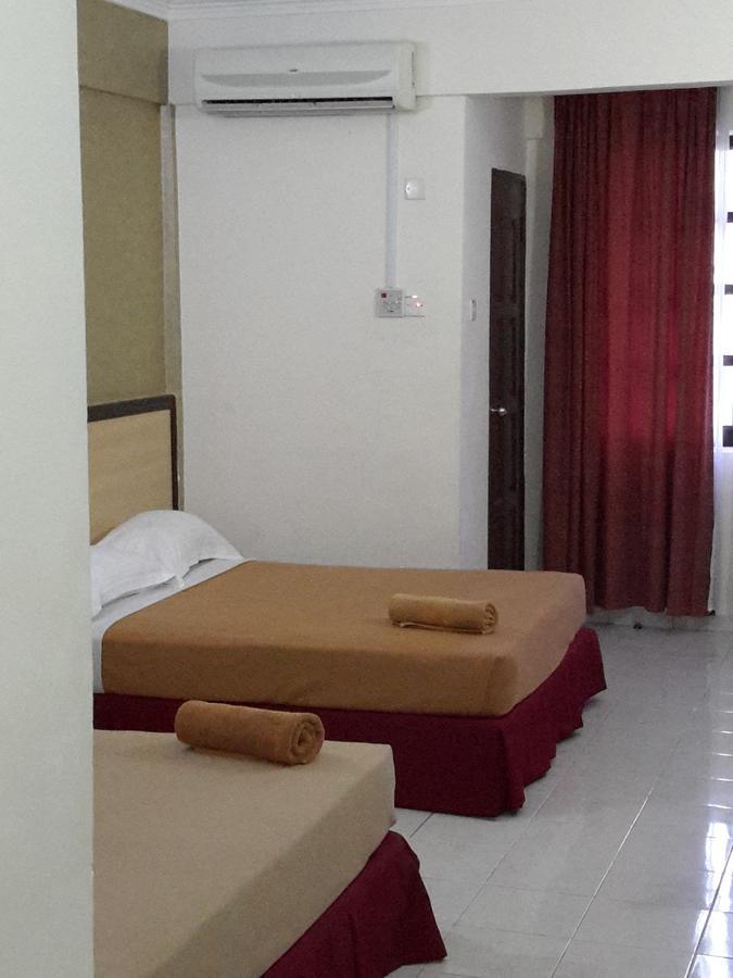 קמפונג קואלה בסוט Tanjung Demong Beach Resort מראה חיצוני תמונה