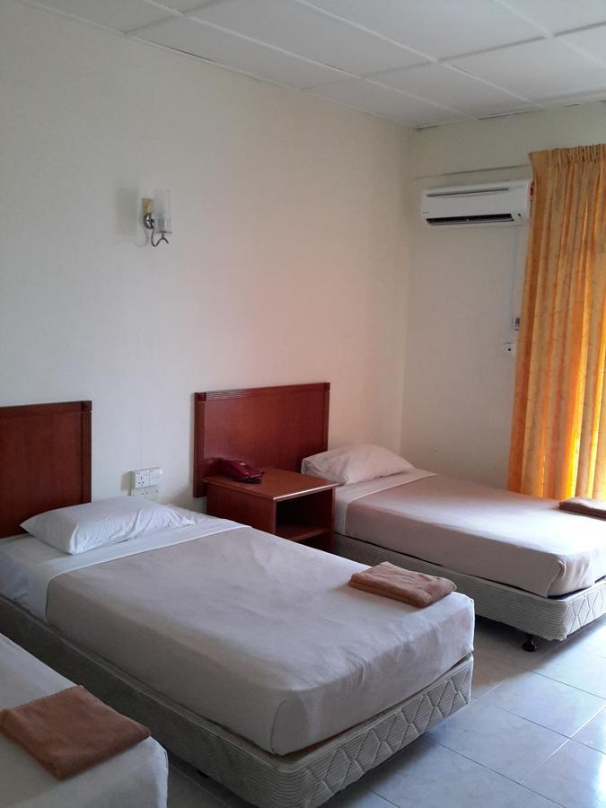 קמפונג קואלה בסוט Tanjung Demong Beach Resort מראה חיצוני תמונה