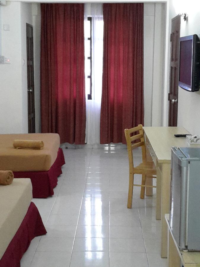 קמפונג קואלה בסוט Tanjung Demong Beach Resort מראה חיצוני תמונה