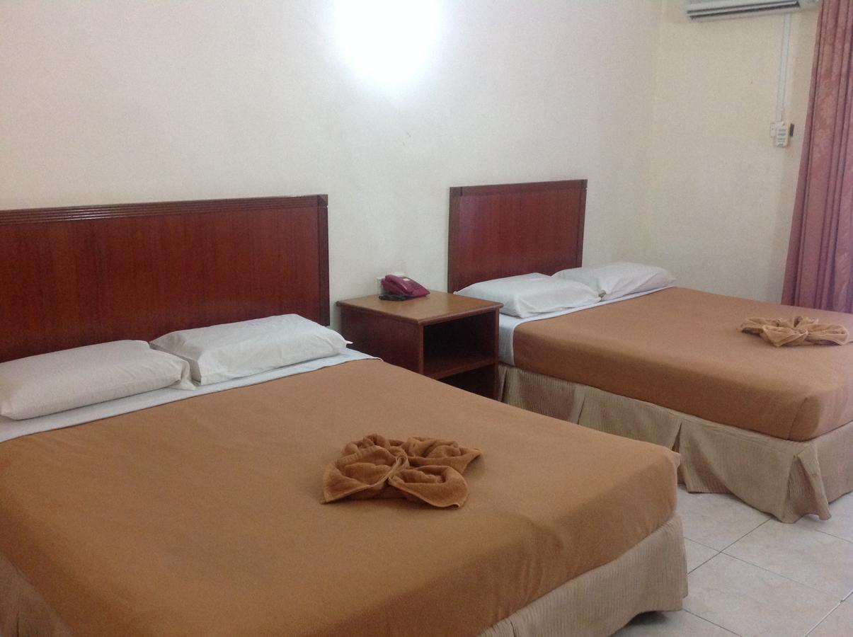 קמפונג קואלה בסוט Tanjung Demong Beach Resort מראה חיצוני תמונה